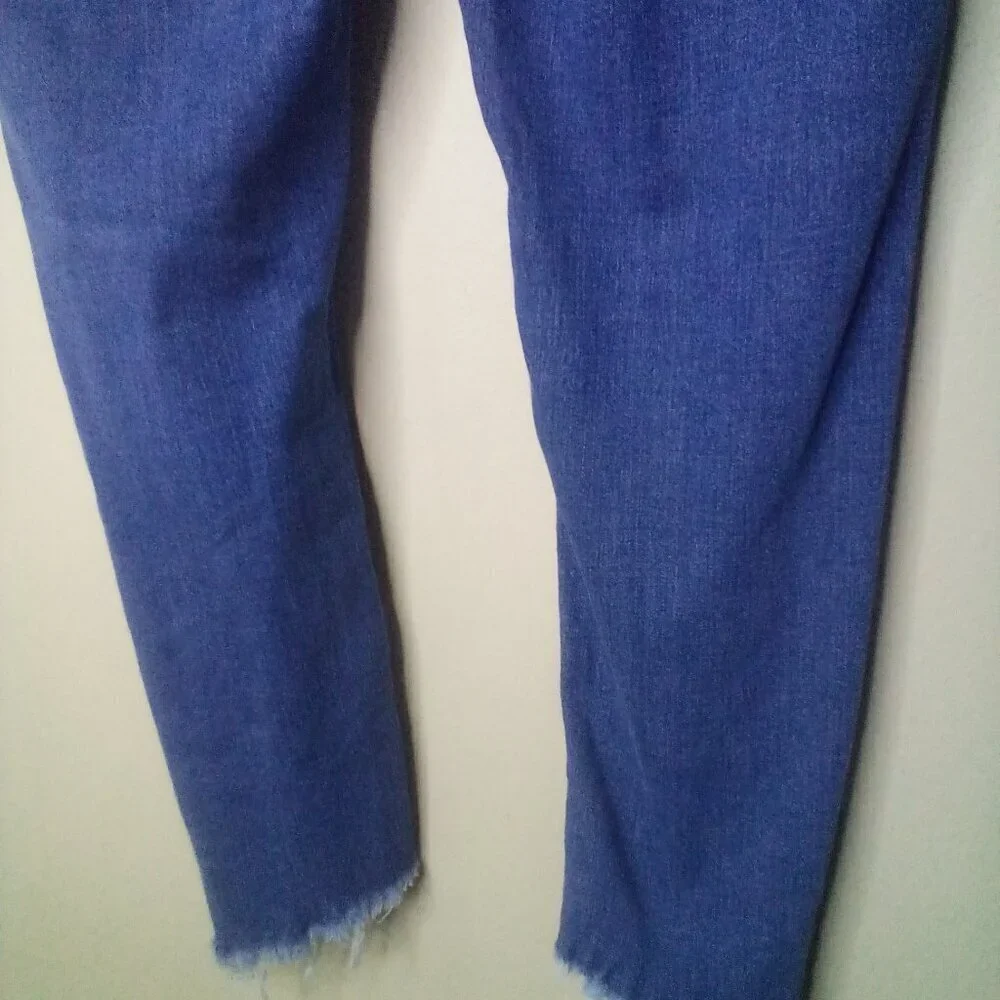 Articles Of Society Jeans 29 Women Cropped Raw Hem Distressed Blue